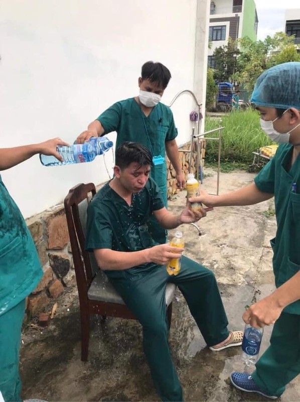 Bac si Da Nang chong COVID-19 toi kiet suc khien CDM nghen long-Hinh-4