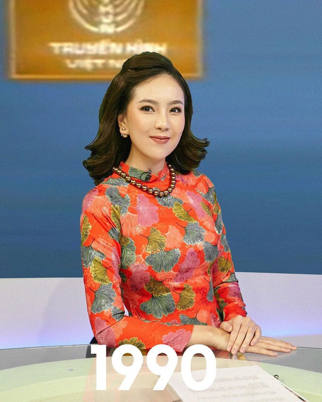 Tai hien hinh anh 50 nam, MC xinh nhat VTV khien dan tinh boi hoi-Hinh-4