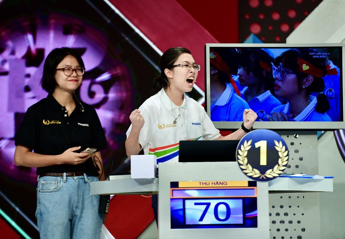 A quan Duong len dinh Olympia 2020 du dung di van sang nhat MXH-Hinh-3