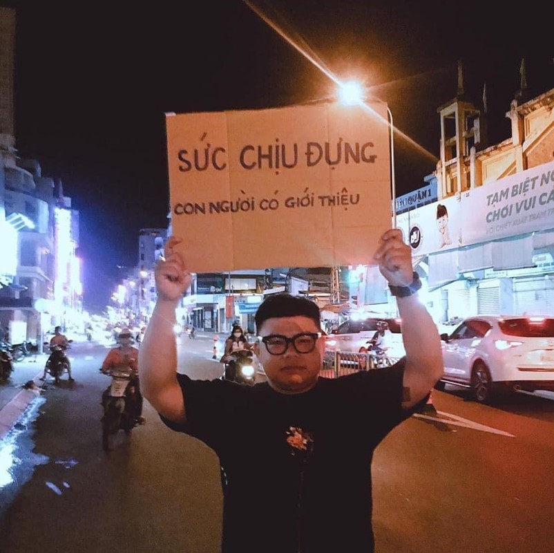 “Suc chiu dung con nguoi...” bong thanh trao luu moi cua gioi tre