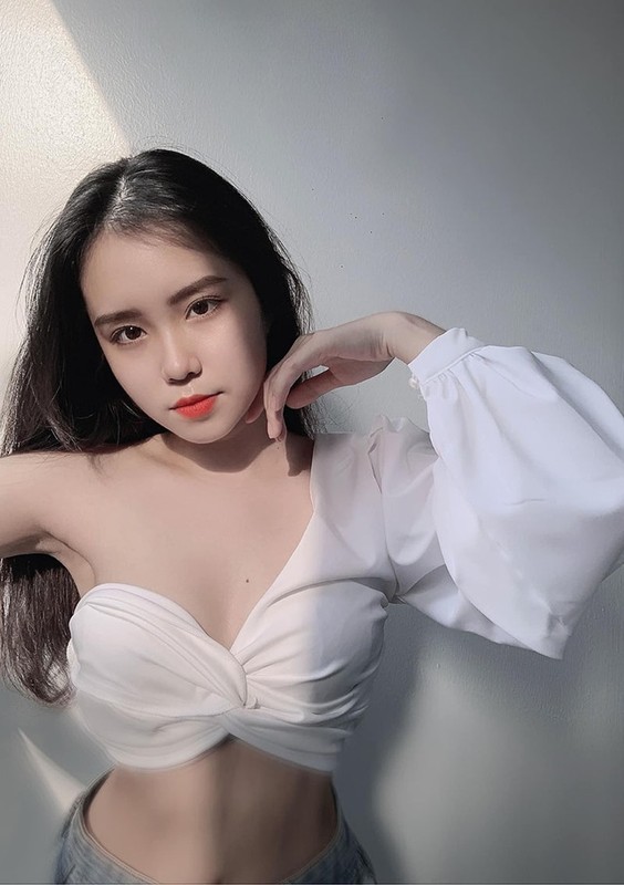 Hot girl Quang Ninh tung “gay bao” nho nu cuoi gio ra sao?-Hinh-6