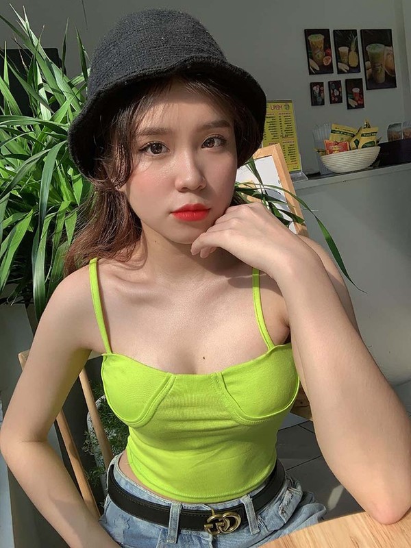 Hot girl Quang Ninh tung “gay bao” nho nu cuoi gio ra sao?-Hinh-7