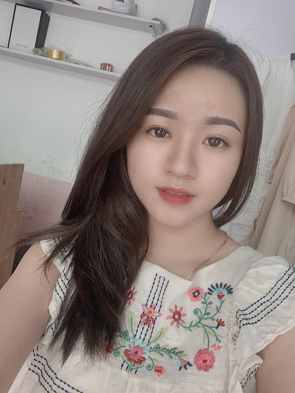 Hau ve Xuan Manh lo anh cuoi, nhan sac co dau bi chu y-Hinh-7