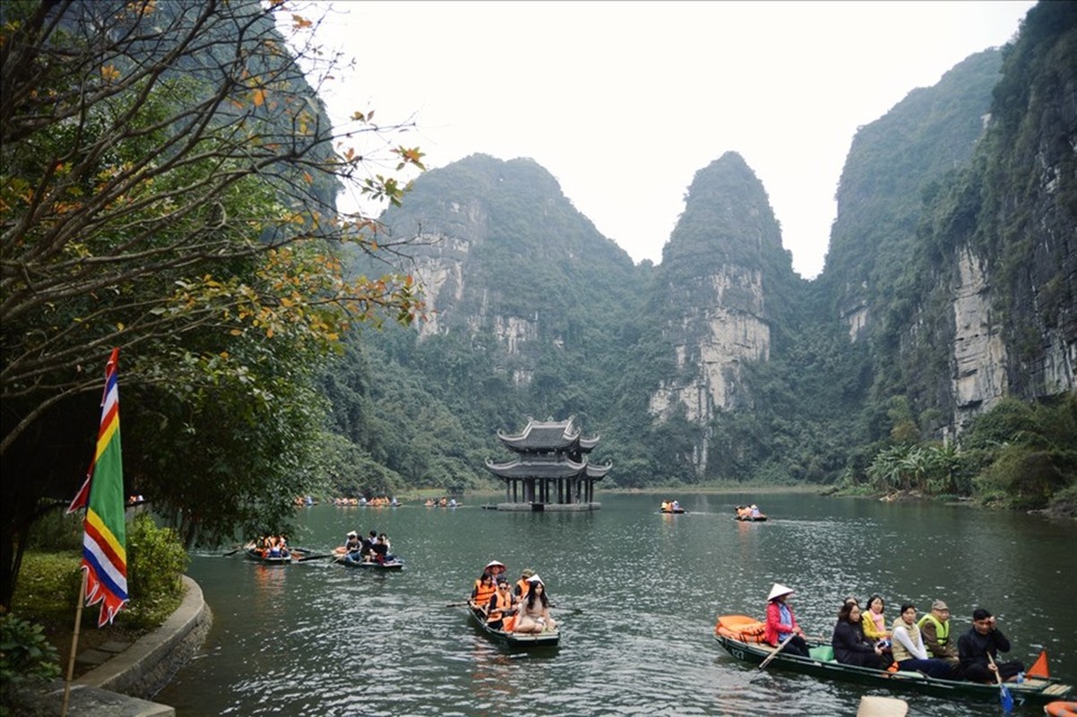 Dip Tet Duong lich, muon song ao o Ha Noi gioi tre di dau?-Hinh-5