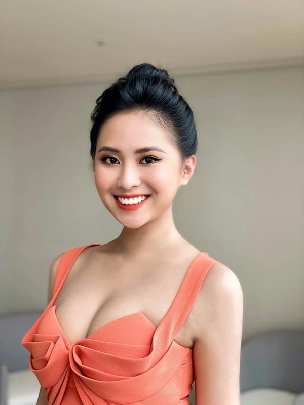 Lo danh tinh gai xinh tung thi hoa hau lam MC 