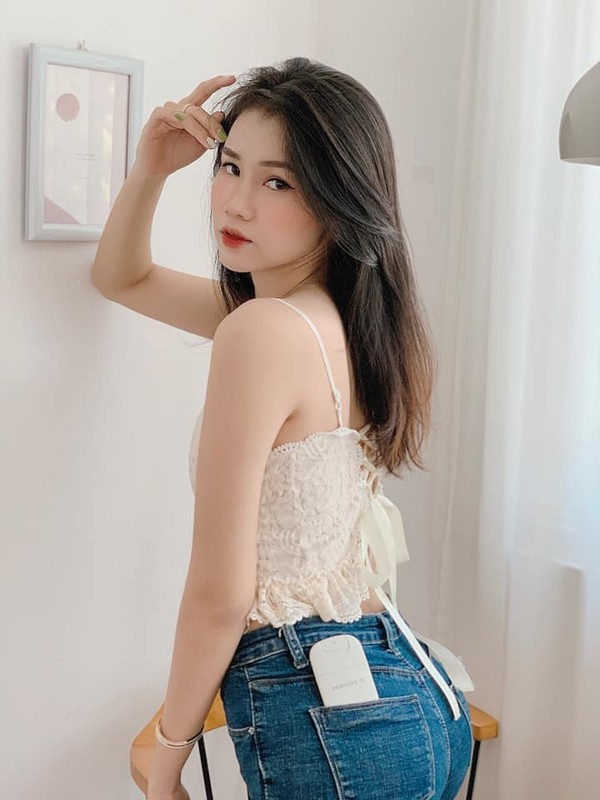 Co vu doi tuyen Viet Nam, hot girl tung “noi nhu con” gio ra sao?-Hinh-10