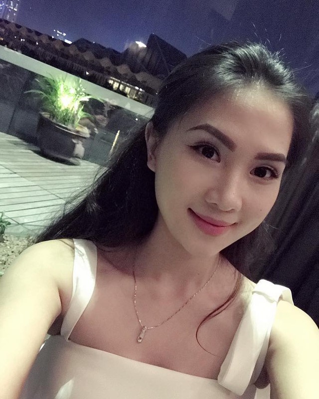 Thanh tich thi nhan sac hot girl “nho ong ngoai” tiem vaccine ra sao?-Hinh-2