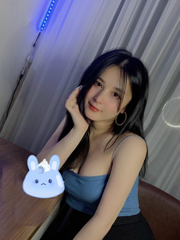 Nu streamer bi “ga gam” chat 18+ lo nhan sac “van nguoi me“-Hinh-10