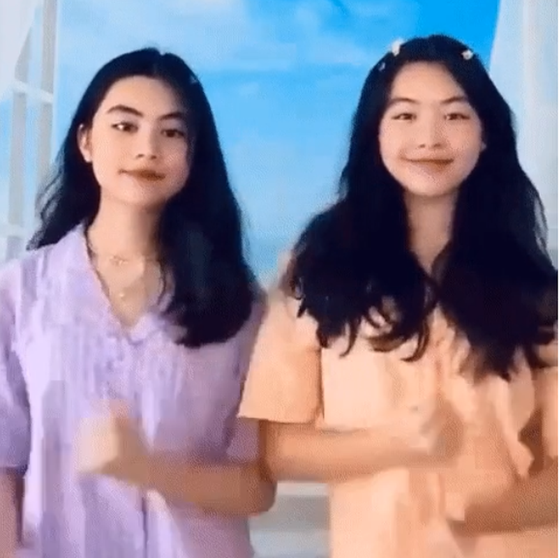 Dien bo do choi TikTok, ai nu nha Quyen Linh giat spotlight-Hinh-4