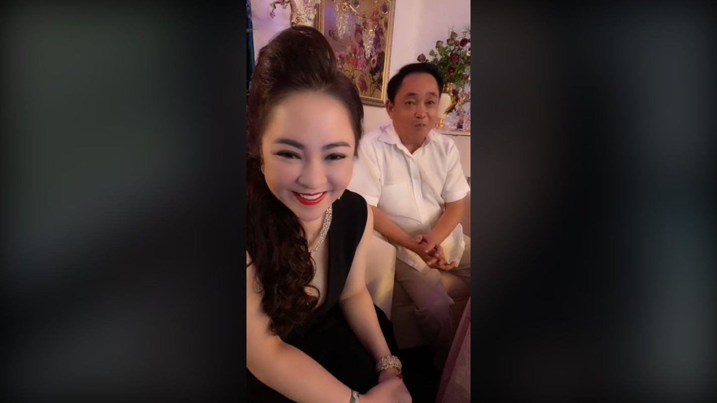 Ba Phuong Hang lam netizen thich thu voi “ro” bieu cam la-Hinh-4