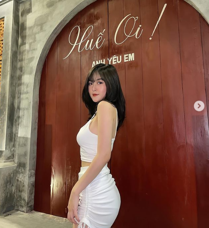 Dan hot girl xu Hue dep chuan nang tho, voc dang me long nguoi-Hinh-6