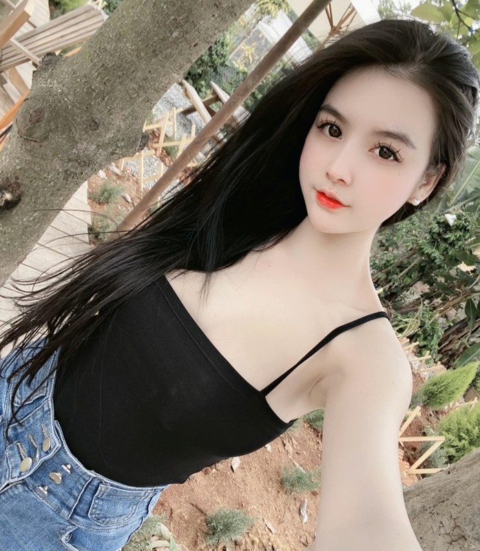 Hot girl Cao Bang o an van bi “truy lung” vi qua xinh dep-Hinh-2