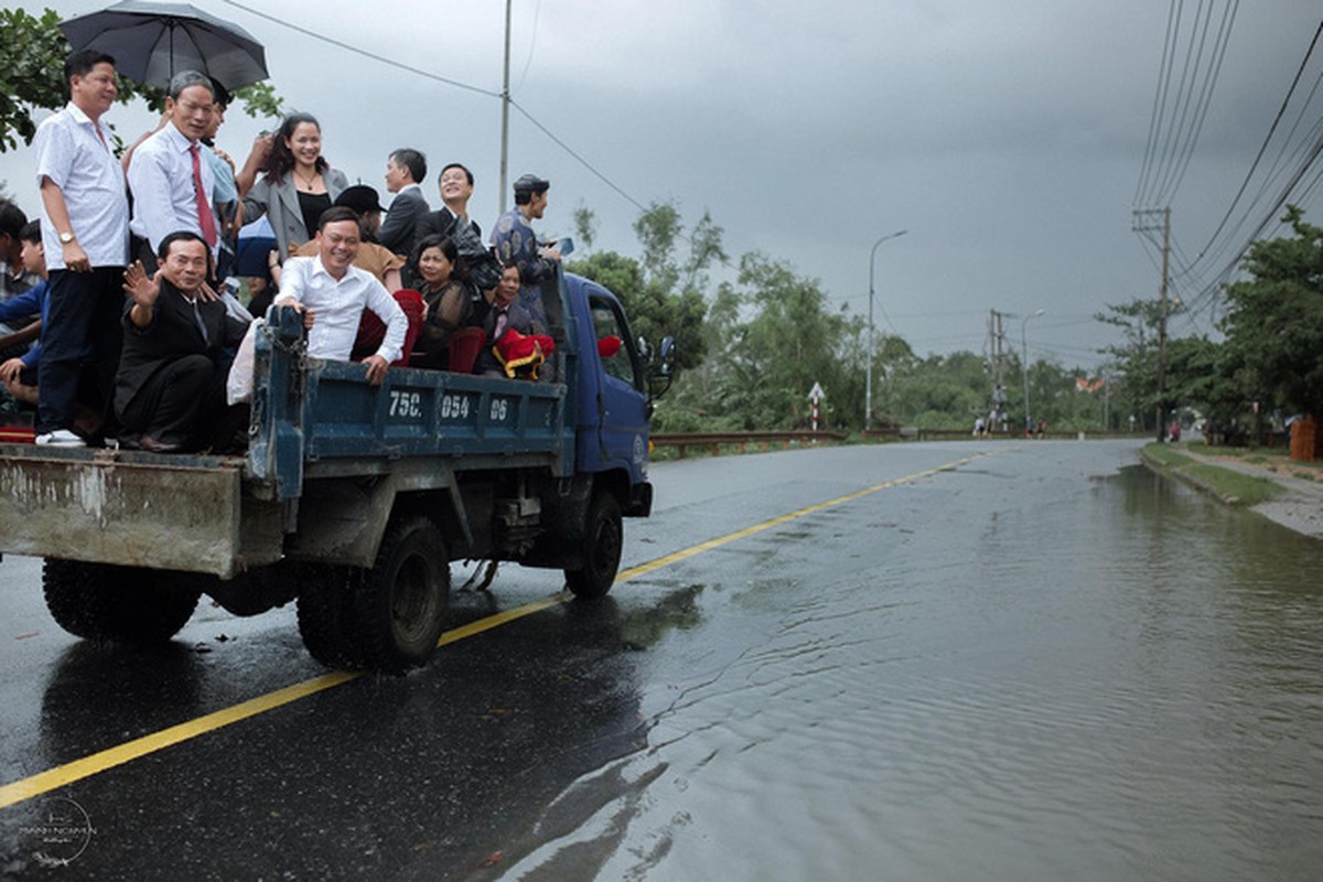 1001 canh ruoc dau sieu hai huoc trong dam cuoi mua mua lut-Hinh-10