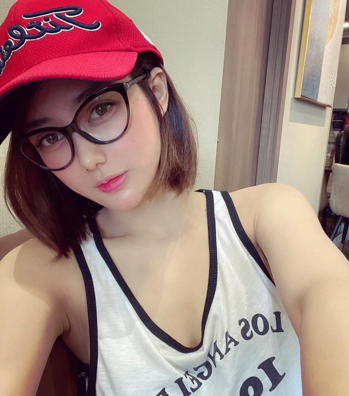 Hot girl 1m53 duoc bao Trung ca ngoi 3 nam truoc gio ra sao?-Hinh-7