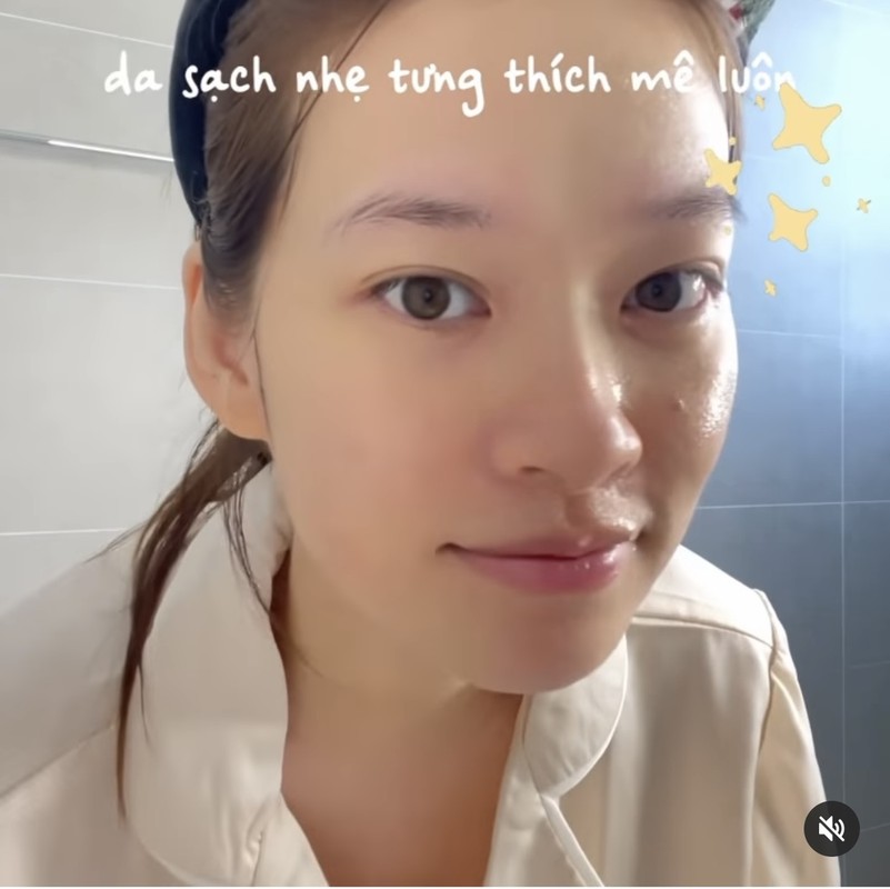 Sau sinh, hot girl Truong Hoang Mai Anh lo mat moc khong ti vet-Hinh-4