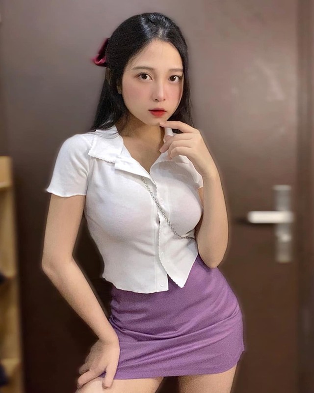 Hot girl Gia Lai mat xinh nhu hoa, so huu voc dang non na-Hinh-4