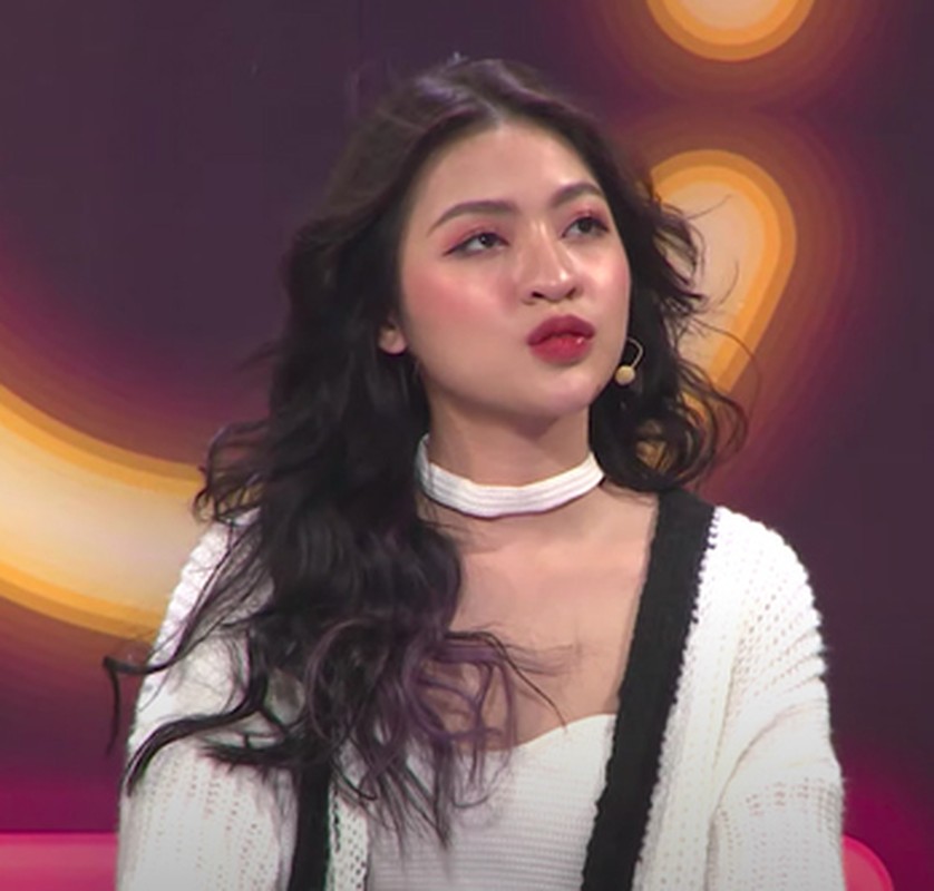 Hot girl Tran Thanh Tam bi netizen che lo khi quay gameshow