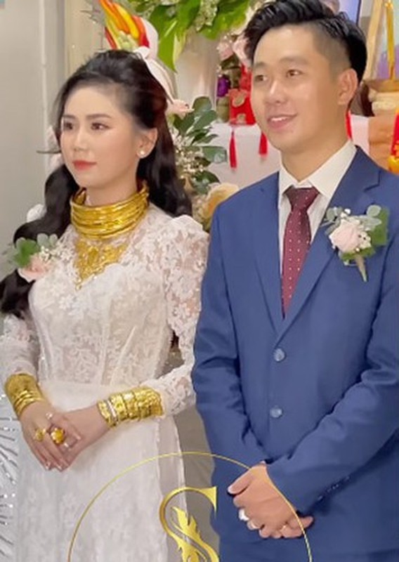 Co dau deo vang Thanh Hoa lam netizen choang ngop voi cua hoi mon-Hinh-9