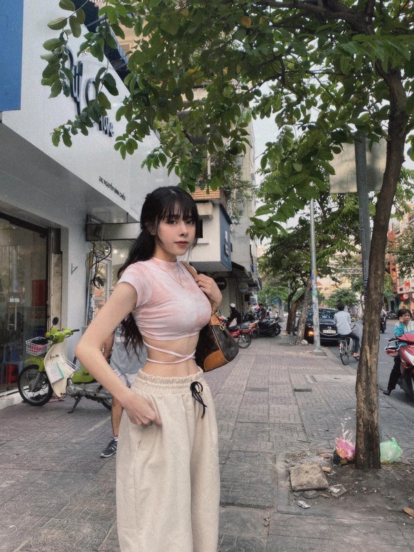 So huu vong 3 hon 1m, hot girl noi tieng duoc netizen “truy lung“-Hinh-10