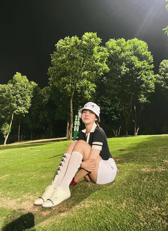 Phat ngon ve choi golf kiem dai gia cua Tram Anh hot tro lai-Hinh-7