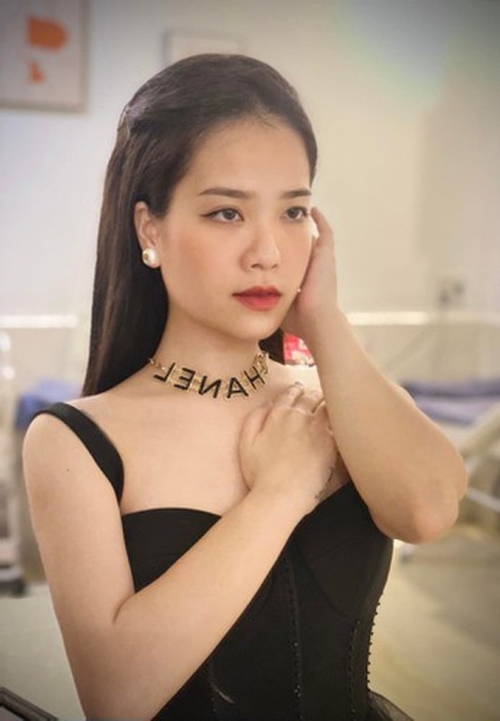 Sau cau hon, tinh cu Quang Hai lo anh cuoi voi ban trai moi-Hinh-2