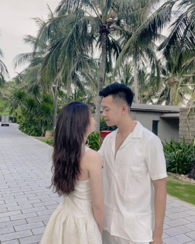 Mung sinh nhat vo, Nguyen Thanh Chung chuyen khoan so tien gay choang-Hinh-11