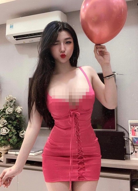 Danh tinh hot girl Viet chi mac quan jean cung noi bat khap pho-Hinh-11