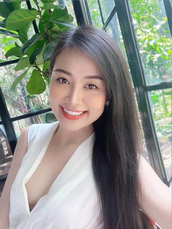 Nu giang vien hot nhat ky thi tot nghiep THPT 2019 gio ra sao?-Hinh-6