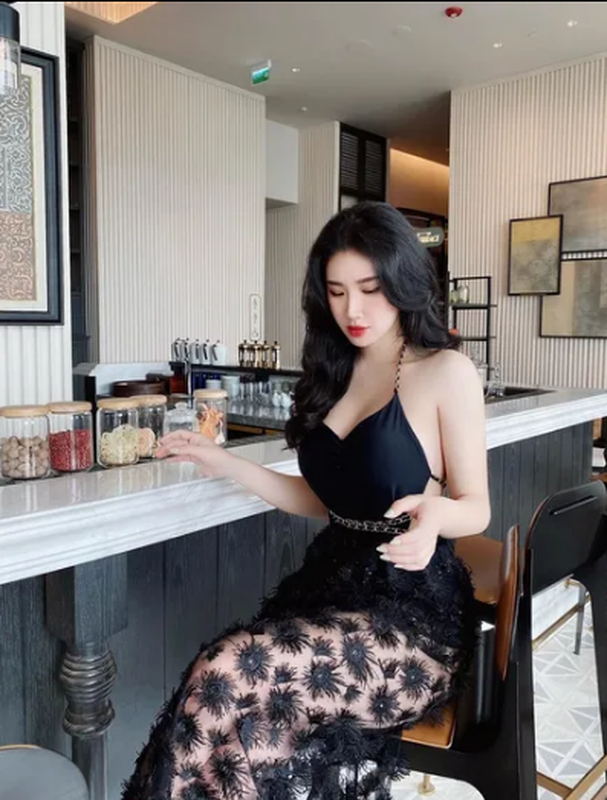 Tung noi tieng vi hinh anh ban cung, hot girl Viet gio ra sao?-Hinh-8