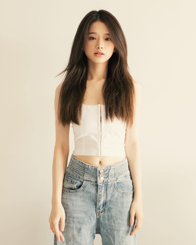 Tranh xa style “chin ep“, hot girl Linh Ka duoc khen het loi-Hinh-4