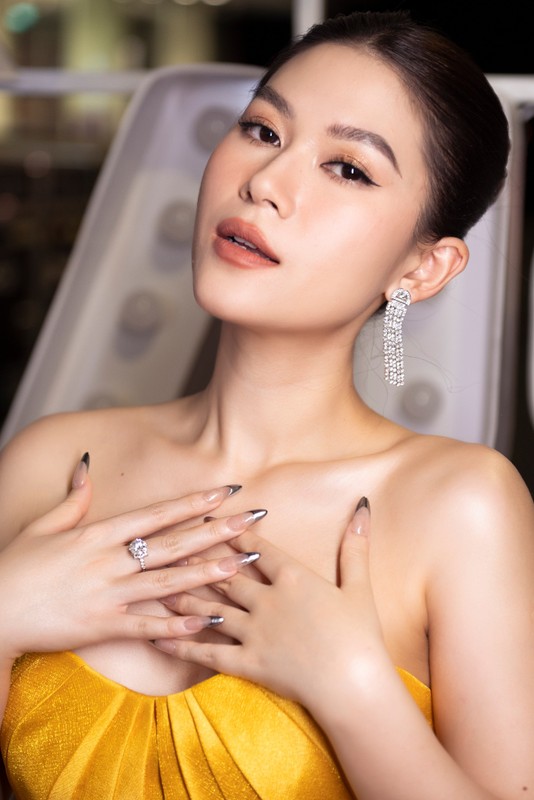 Ai nu dai gia thuy san nhap vien, netizen hoi tham suc khoe-Hinh-8