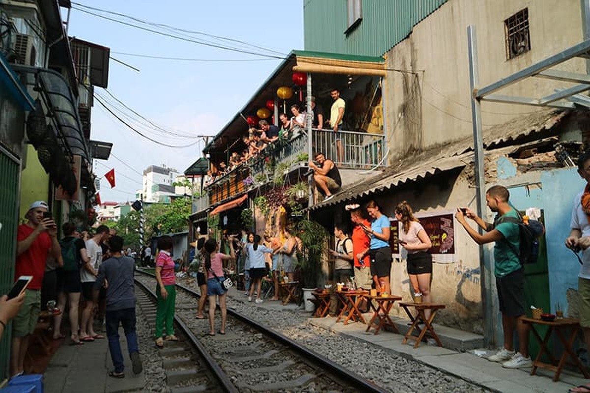 Ca phe duong tau: Tu diem check in noi tieng den dong cua-Hinh-11