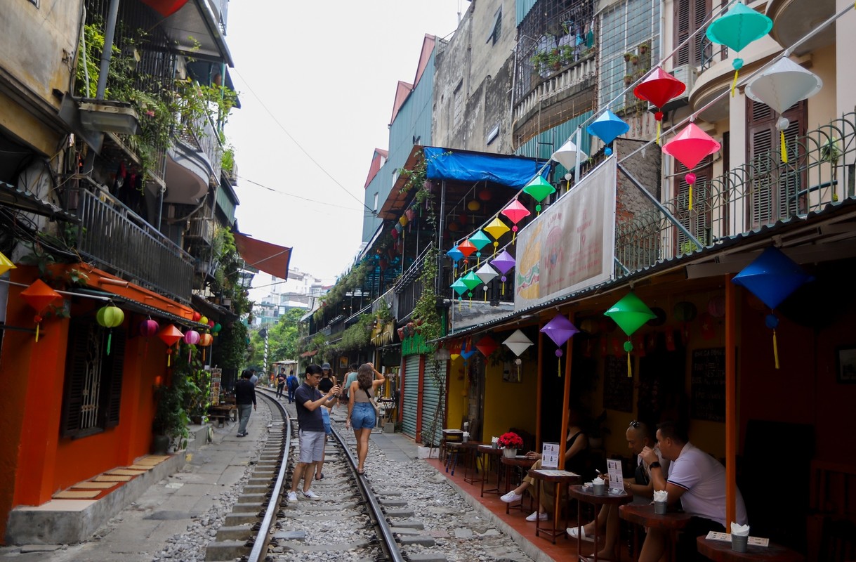 Ca phe duong tau: Tu diem check in noi tieng den dong cua-Hinh-6