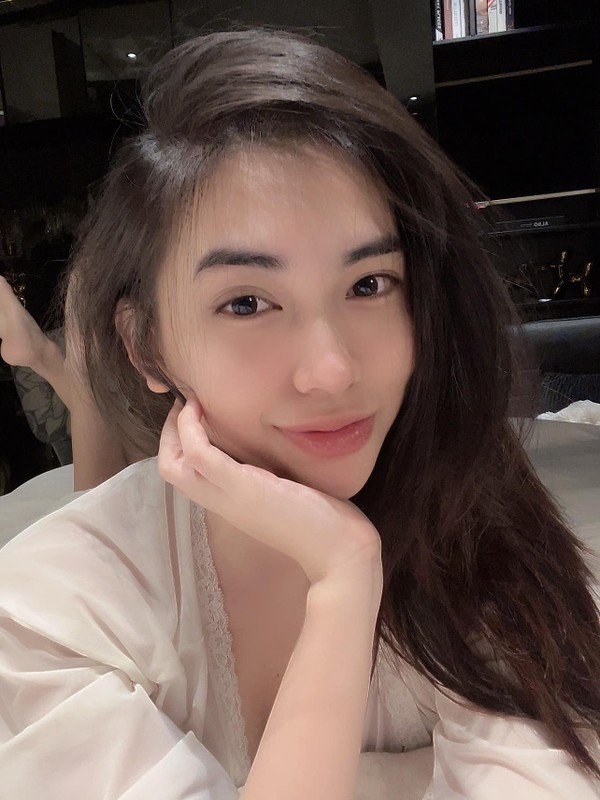 Hai hot girl ten doc la noi tieng nho body nong bong-Hinh-4