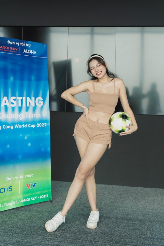 Hot girl dai dien Cameroon tai Nong cung World Cup 2022 la ai?-Hinh-6