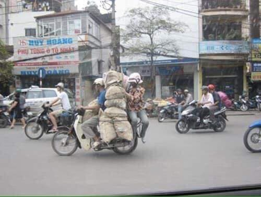 Hai hung canh cho hang “nguoi chong nguoi” tren pho Ha Noi-Hinh-9