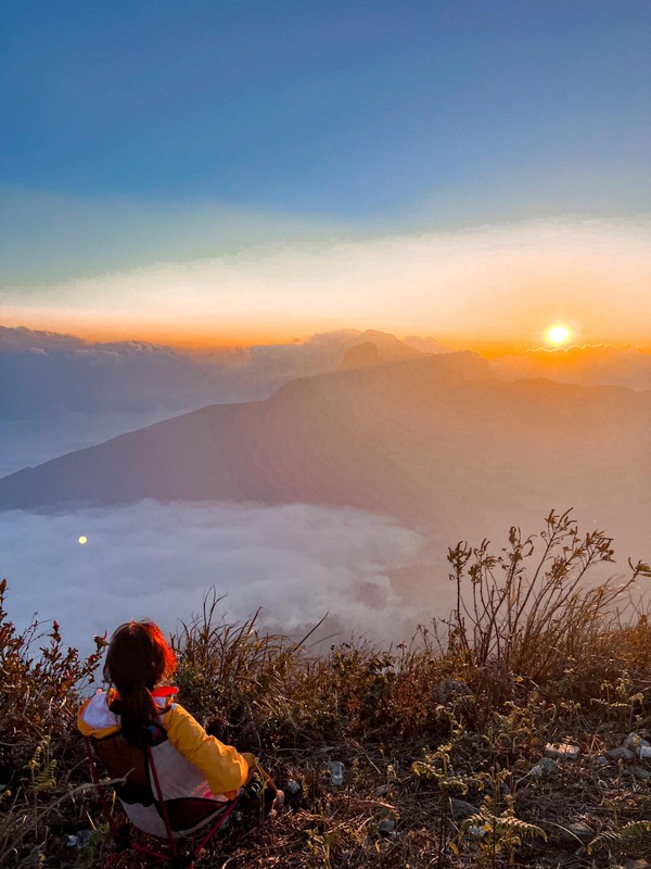 Lac loi duong ve truoc thien duong may tren “noc nha Y Ty“-Hinh-12