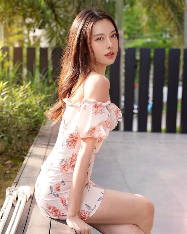 Hot girl bi lua tinh noi tieng Malaysia khoe vong eo 50cm-Hinh-12