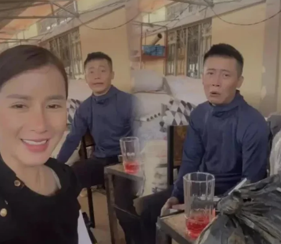 Quang Linh Vlog tung “meo mat” vi do “song ao” cua Ba Nhan-Hinh-7