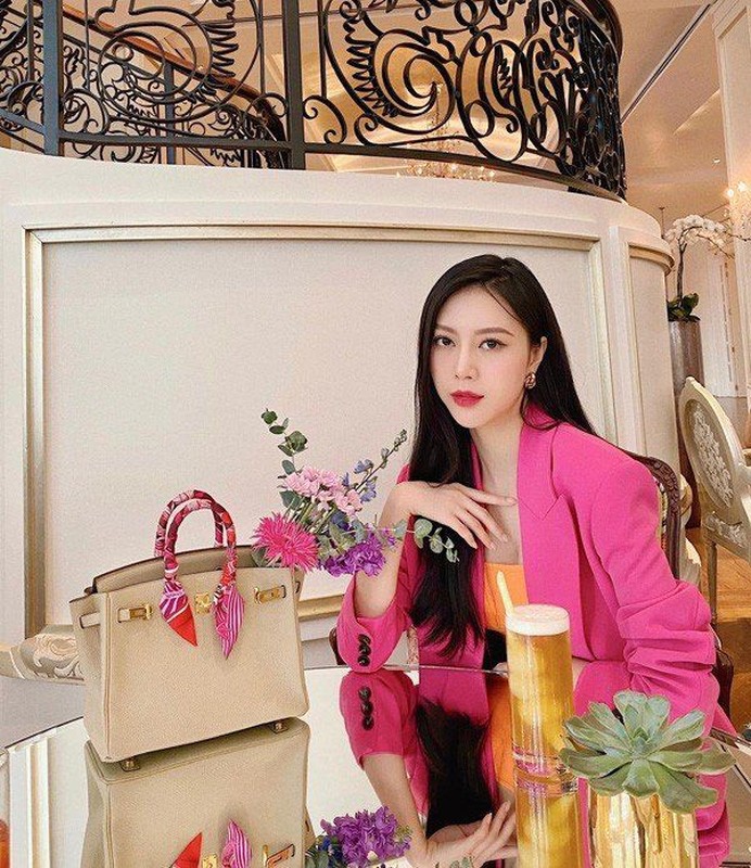 Hot girl hang khong lay chong CEO, di dep cung len den tram trieu-Hinh-6