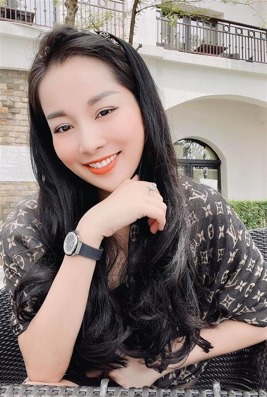 Soi cuoc song sang, xin cua nu chinh Nhat ky Vang Anh tuoi U40-Hinh-12