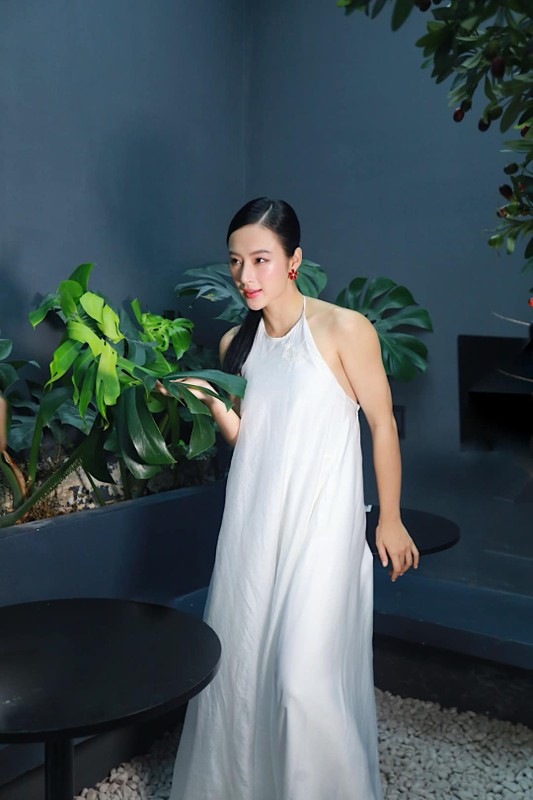 Angela Phuong Trinh khoe body vam vo, netizen tranh cai-Hinh-9