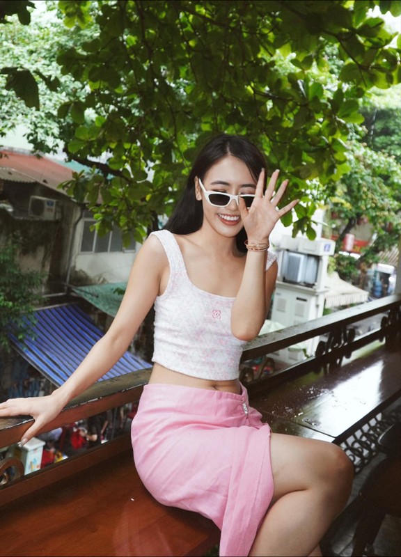 Hot girl Ha thanh doi dau du hoc My, comeback “lot xac” ngoai hinh-Hinh-7
