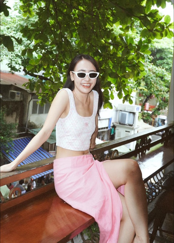 Hot girl Ha thanh doi dau du hoc My, comeback “lot xac” ngoai hinh-Hinh-8