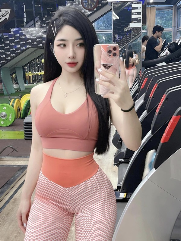 “Hot girl phong gym” so huu than hinh dong ho cat la ai?-Hinh-3