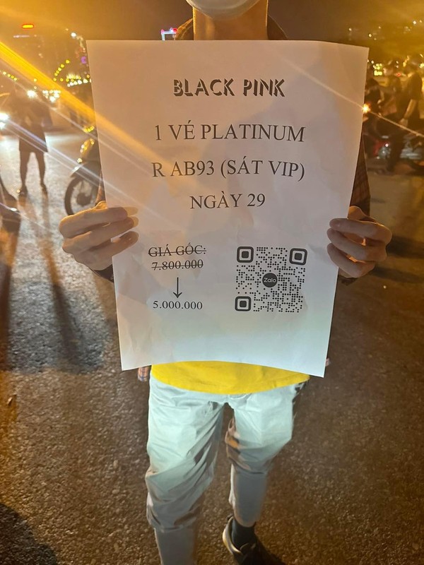 Bi hai canh ban ve concert BLACKPINK gia lo truoc SVD My Dinh-Hinh-7