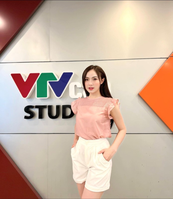 Nu MC VTVcab “van nguoi ai mo” nho nhan sac ngot nhu “nang tho“