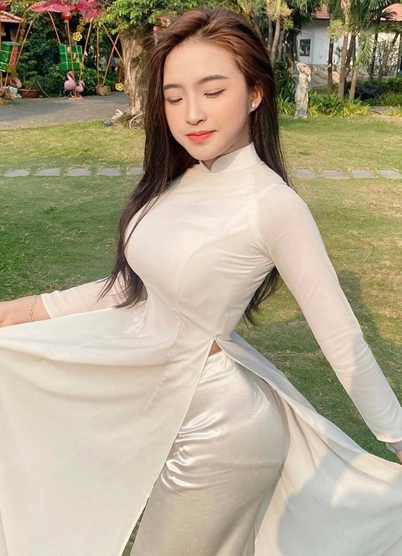 Nu sinh Viet duoc khen mac gi dep nay nho body dong ho cat-Hinh-2