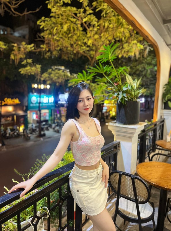 “Hot girl Kem Xoi” 2 lan sinh no van dep hon thoi son roi-Hinh-5