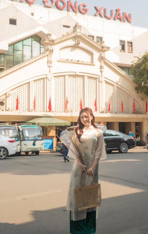 “Nu MC tre nhat VTV” nen na trong ta ao dai ngay Quoc khanh-Hinh-6